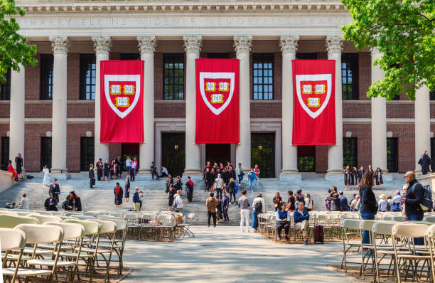 Harvard University: Online Courses To Register